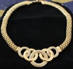 Set šperkov (náhrdelník,náramok,náušnice,prsteň) Set šperkov (náhrdelník,náramok,náušnice,prsteň)